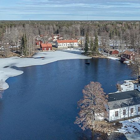 イェブレ Lugnet I Oslaettfors Bed & Breakfast エクステリア 写真