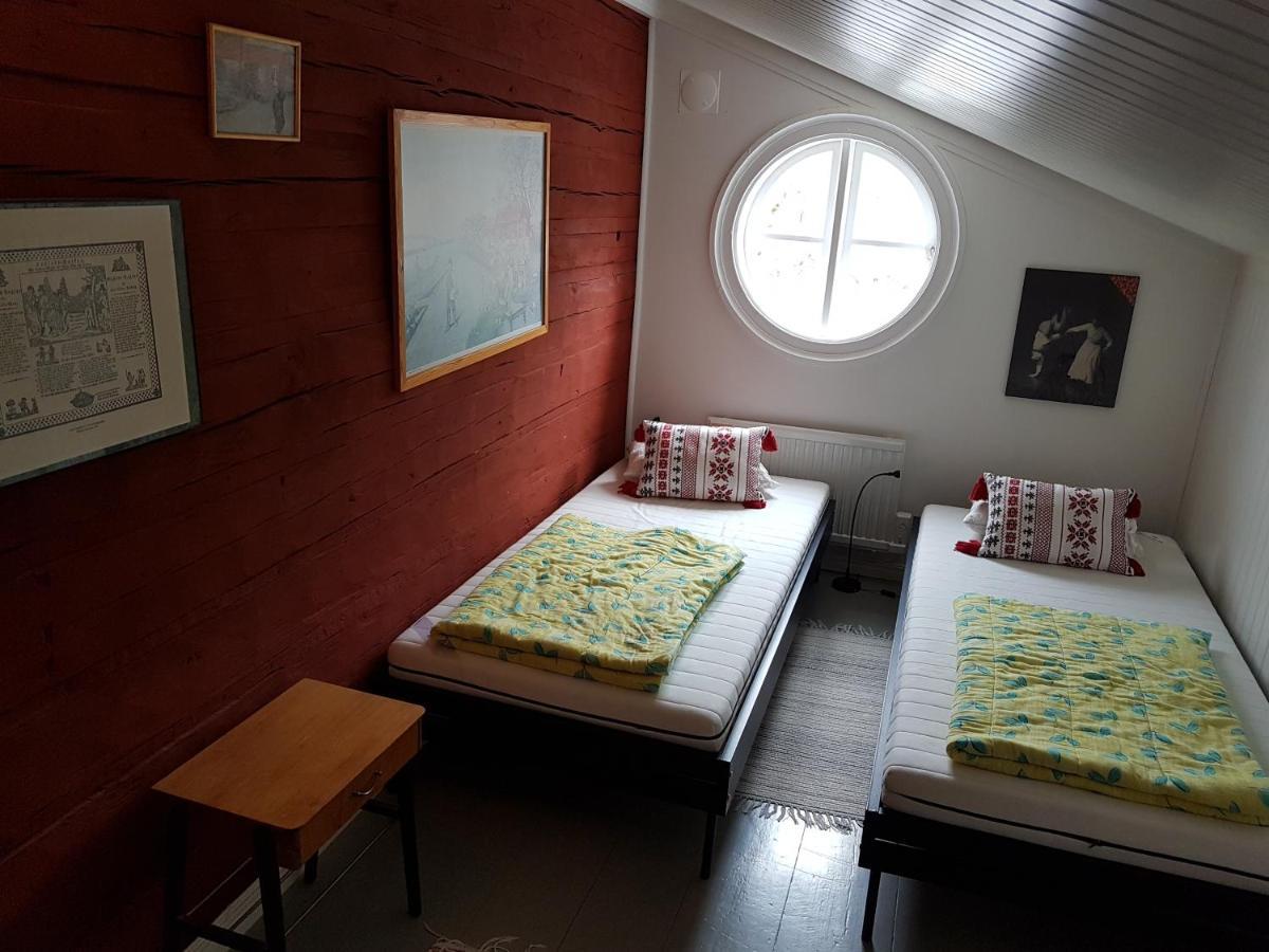 イェブレ Lugnet I Oslaettfors Bed & Breakfast エクステリア 写真